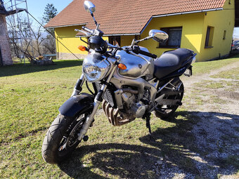 YAMAHA FZ6 - 3