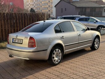 Škoda Superb,2.8 142kW - 3