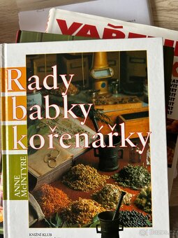 Knihy kuchařky - 3