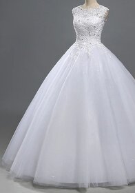 NOVÉ krajkové svatební šaty - 3