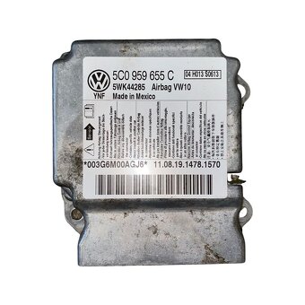 Palubní deska černá airbagy pásy ŘJ VW Golf 6 r.v. 2012 - 3