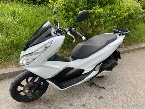 Scooter rental Prague - 3