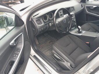 Volvo S60 3.0 T6 AWD 224 kw , 150 420 km, první majitel - 3