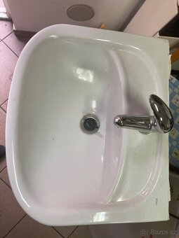 Umyvadlo 50cm se skříňkou - 3