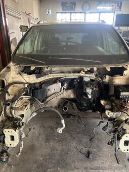 Volkswagen Touran 1.9tdi DSG 2011 - 3