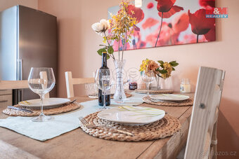 Prodej rodinného domu, 190 m², Praha, ul. Pod stanicí - 3