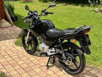 Yamaha YBR125 - 3