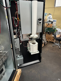 Body Shake Protein Automat Vending 32 palec Dotykovy LCD Win - 3