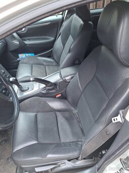 Prodám Volvo V70 D5 automat, rv 2007, 374k km - 3