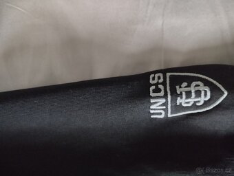 Prodám mikinu UNCS 3 nošené jak nová. Velikost 6 xxl . - 3