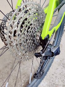 SUPERIOR XP 929 Karbon velikost M 17,5" - 3