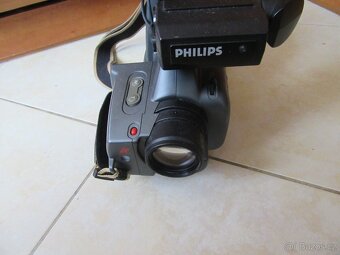 Nabízím starou kameru Philips. Netestováno. Jen co je na fot - 3