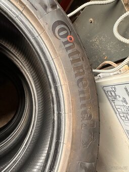 Letní pneu 235/45 R18 continental - 3