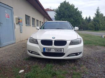 Prodám BMW 318i, r.v. 12/2011 - 3