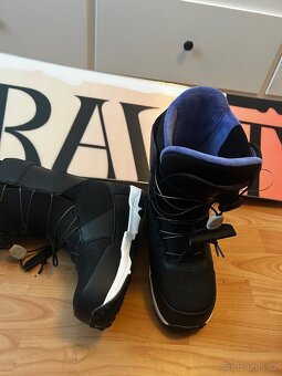 Snowboard a vazani GRAFITY - 3