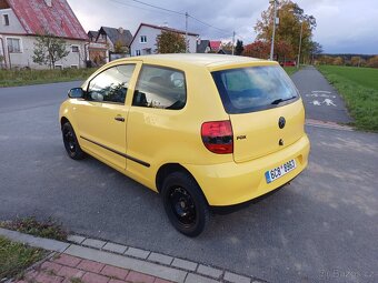 Volkswagen Fox - 3