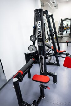 Posilovací Stroj pro biceps - 3