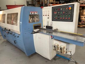 Čtyřstranka pětivřetenná JKS, jistic 40A - 3