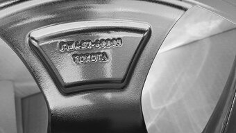 R19 toyota Land cruiser, hilux - 3