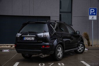Mitsubishi Outlander 2.2 DI-D - 3