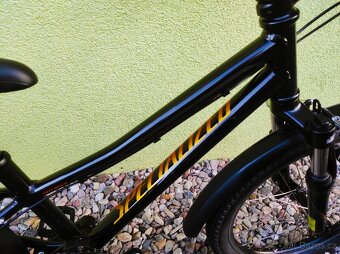 Značkové dětské kolo SPECIALIZED 20" (černá) - 3