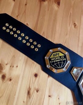 UFC pás - 3