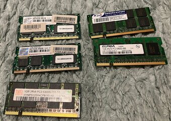 Paměti RAM do PC, typu DDR, DDR2 a DDR3, uvedená cena za vše - 3