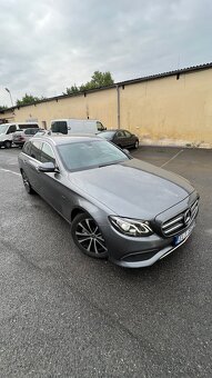 Mercedes- Benz E 300 de, DPH - 3