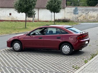Mazda 323f ba 1.5 65kW červená - 3