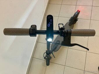 Elektrokolobezka Xiomi Mi Electric Scooter 1S - 3