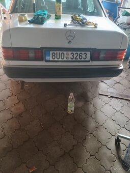 Mercedes 190... 2.0d - 3