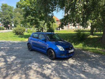 Prodám Suzuki Swift 1.3 68kw benzin 2009 - 3