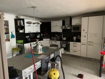 Prodej RD 6+kk Drnholec o 298 m2 před dokončením rekonstrukc - 3