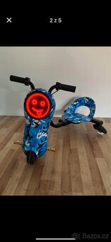 ⚡️ Elektrická dětská tříkolka – modrý maskáč, LED smajlík, n - 3