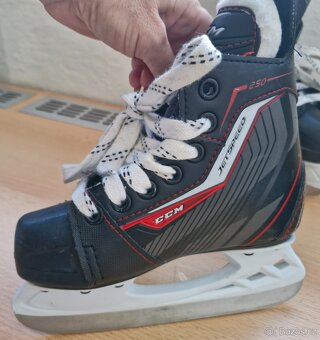 Chlapecké brusle CCM vel.29 - 3