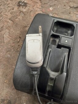 Bmw e39 loketka s telefonem - 3