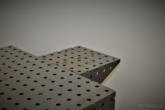 Úhelník 300x300x150mm - 3