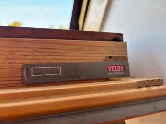 Velux zaluzie pro stresni okno GGL M04 - 3