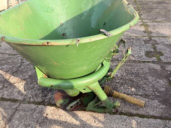 Rozmetadlo hnojiv - 3