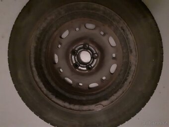 Zimní pneu včetně plechových disků 165/70 R14 DOT2320 - 3