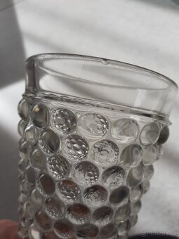 Pohár starožitný s reliéfem satyra - 3