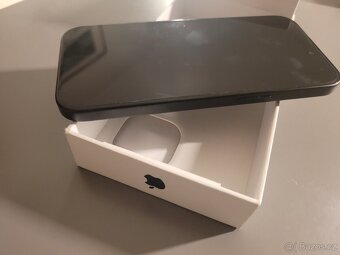 iPhone 15 128 GB a nejlepsi ochranna folie ZAGG Elite - 3