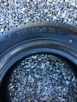 Pneu 235/65 R16 C - 3