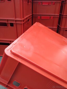 Plastové přepravky E2 červené 600x400x200 - 3