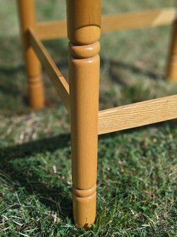 Konferenční skleněný stolek - 3