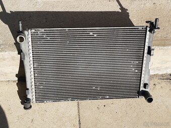 Ford Fusion chladic - 3