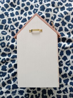 Ptačí budka a krmeni - 3