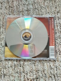CD Red hot chilli peppers - Dani California / Million miles - 3