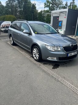 Superb 2011 2.0 tdi PSAT SMS ZAVOLAM - 3