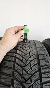 Zimní pneumatiky 225/40/18, Dunlop, DOT2722 - 3